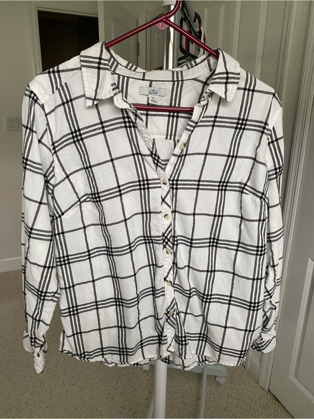 croft & barrow Black and White Plaid Button-Down Shirt